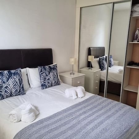 Stunning 2 Bed/2 Bath Flat In Waterloo, London Leilighet Eksteriør bilde