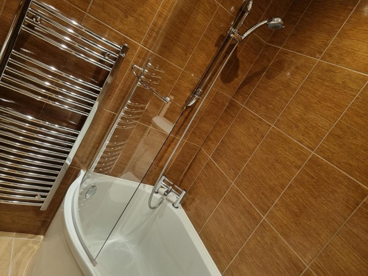 Stunning 2 Bed/2 Bath Flat In Waterloo, London Leilighet Eksteriør bilde